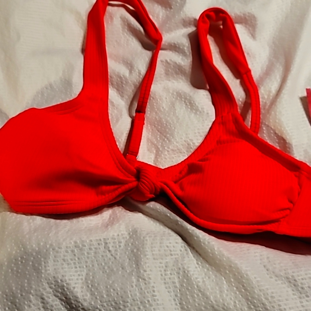 NWT SPORTS BIKINI BRA TOP REMOVABLE PADS ADJUSTABLE STRAPS SIZE SMALL